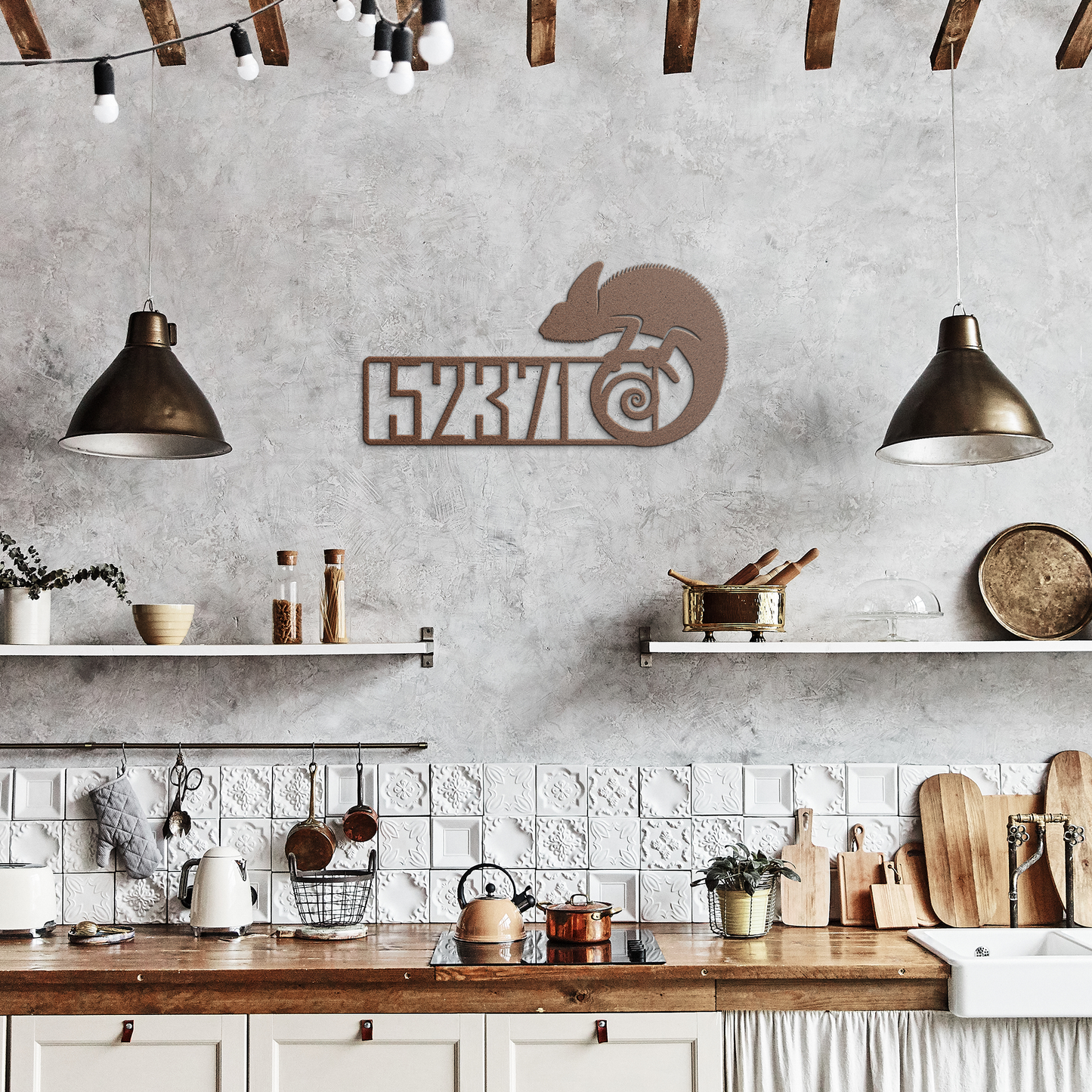 Gecko_Address_Sign__Personalized_Metal__Copper_Rustic_Kitchen_Mockup.png